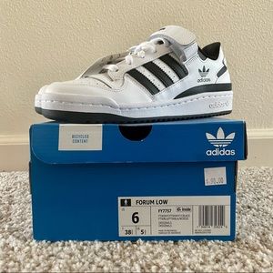 *NWT* [ADIDAS] FORUM LOW SHOES